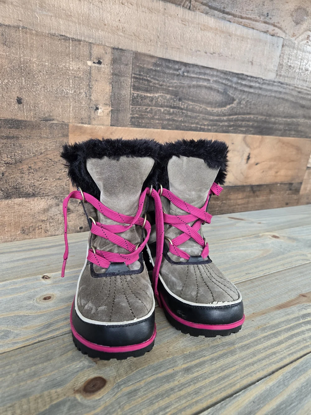 SOREL Tivoli II Waterproof Suede/Leather Lace-Up Boot Size US 7.5 Nori/Black